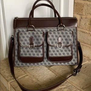 👛Dooney and Bourke Satchel